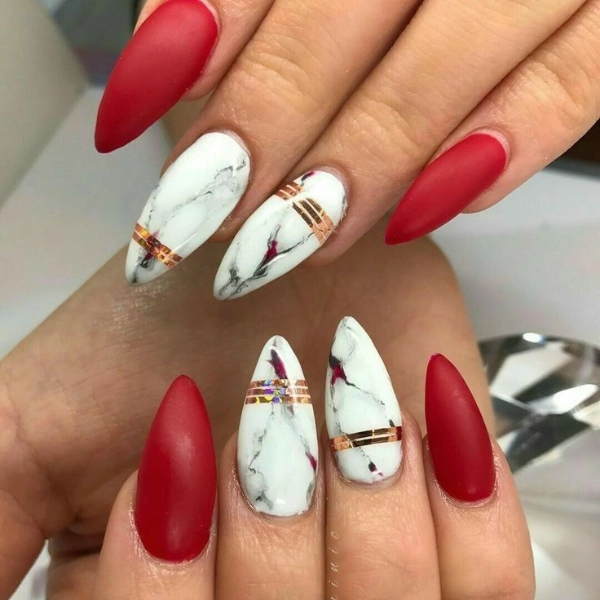 Acrylic-Almond-Christmas-Nails-Red-and-Gold-Marbling