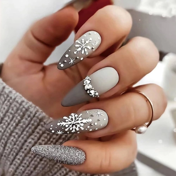 Acrylic-Almond-Christmas-Nails-Silver-Snowflakes