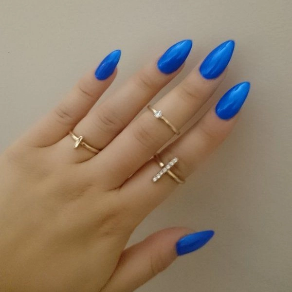 Almond-Blue-Summer-Nails-Cobalt-Blue