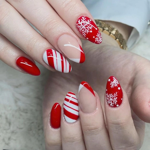 Almond-shape-Christmas-nails-Candy-Cane-Stripes