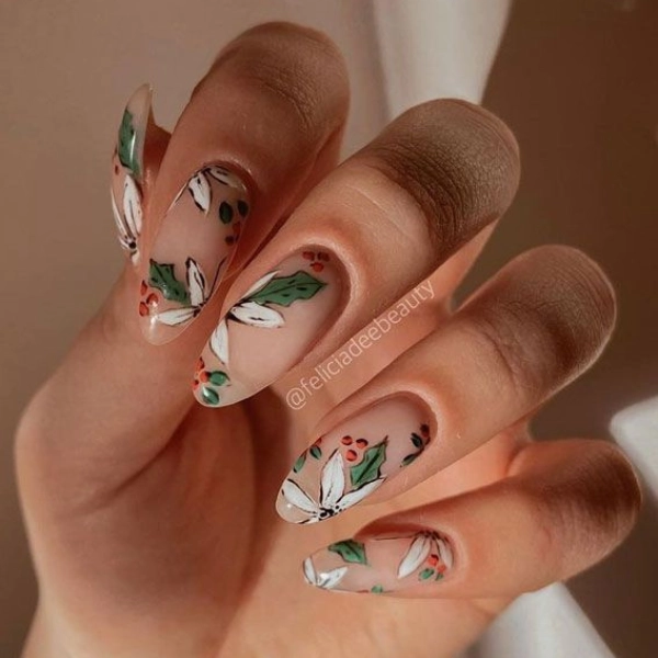 Almond-shape-Christmas-nails-Elegant-Holly