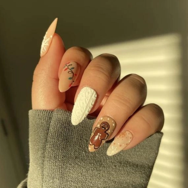 Almond-shape-Christmas-nails-Gingerbread-House