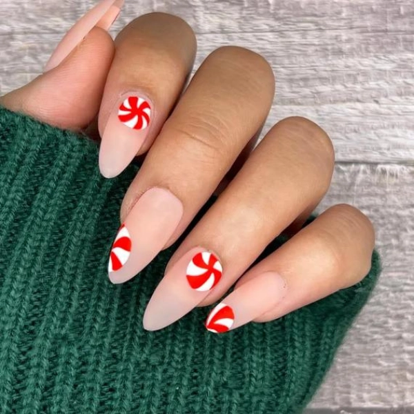 Almond-shape-Christmas-nails-Peppermint-Candy