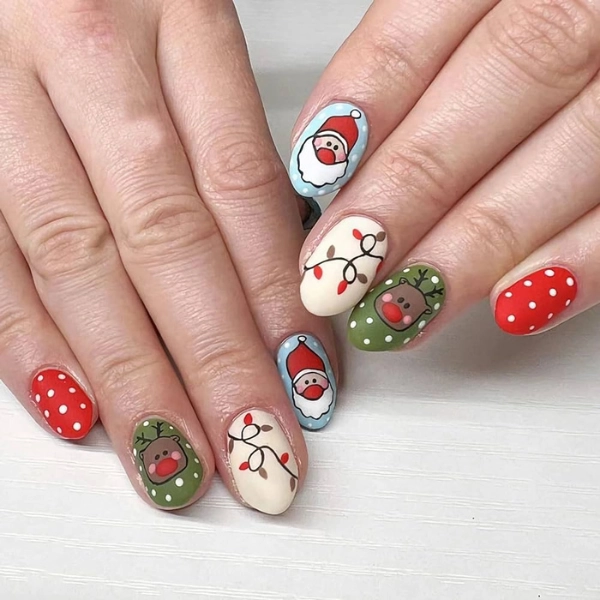 Almond-shape-Christmas-nails-Santas-List