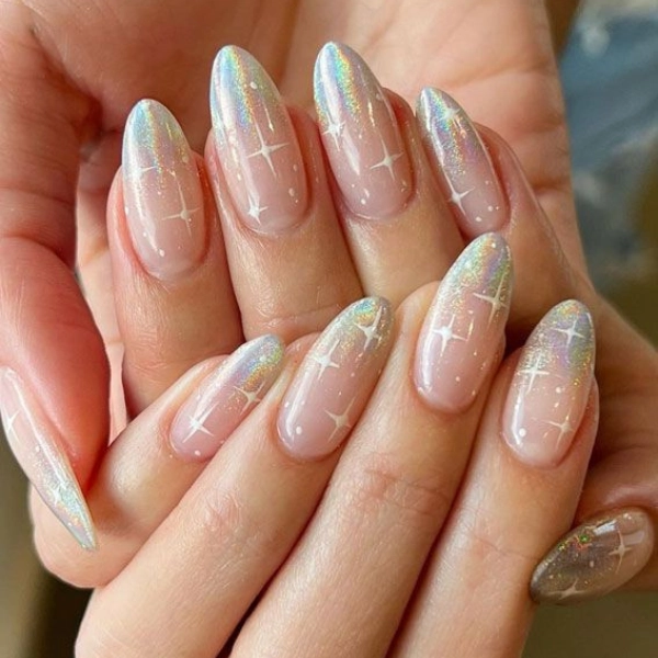 Almond-shape-summer-nails-Holographic