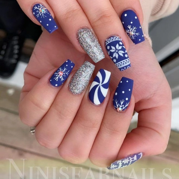 Blue-Christmas-Nail-Silver-Accents