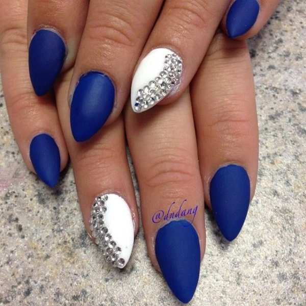 Blue-and-White-Summer-Nail-Blue-Matte