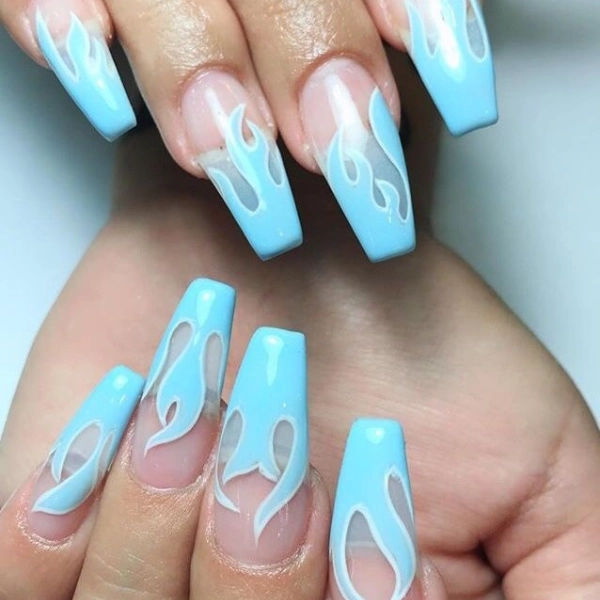 Blue-and-White-Summer-Nail-White-Flames