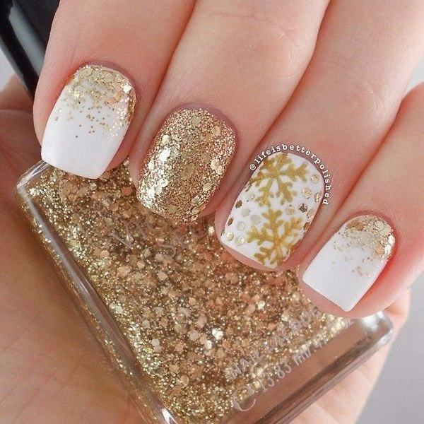 Easy-Christmas-nail-Glittery-Gold