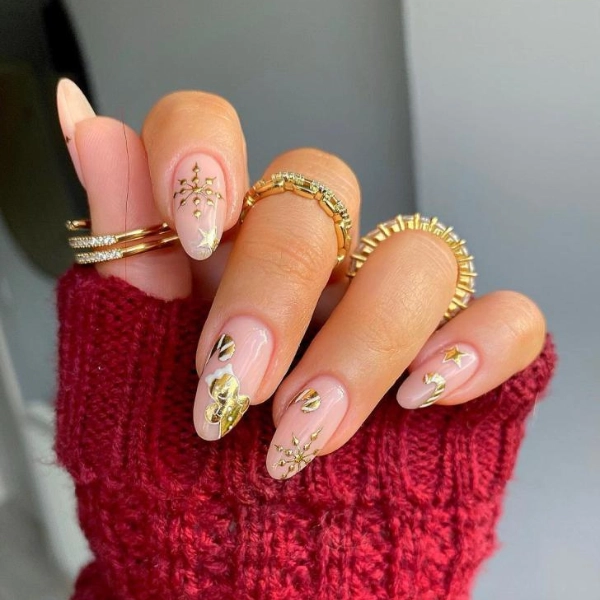 Easy-Christmas-nail-Gold-Foil