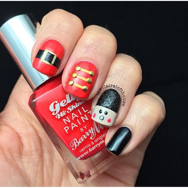 Easy-Christmas-nail-Nutcracker