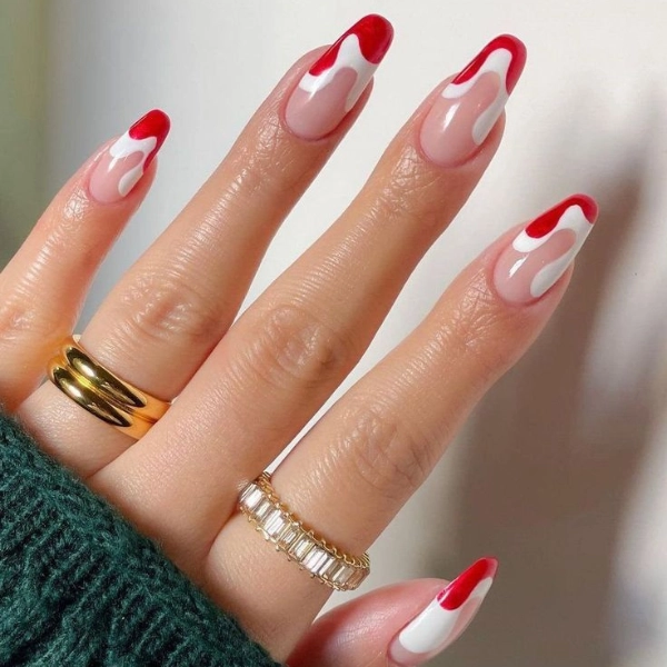 Easy-Christmas-nail-Red-and-White