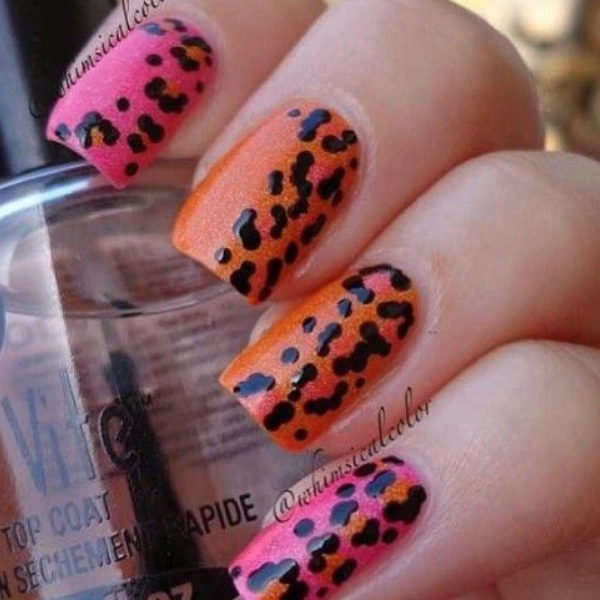 Pink-and-orange-summer-nails-Animal