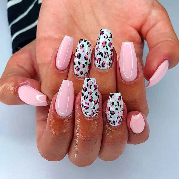 Short-Coffin-Summer-Nails-Animal