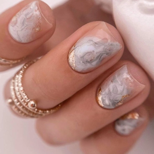 Short-Gel-Summer-Nails-Marble