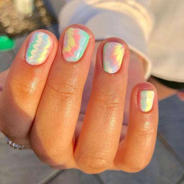 Short-Gel-Summer-Nails-Tie-Dye