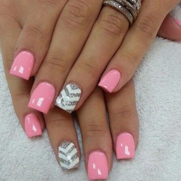 Short-Square-Summer-Nails-Chevron