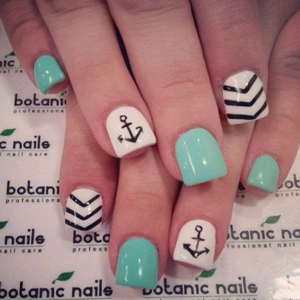 Short-Square-Summer-Nails-Nautical