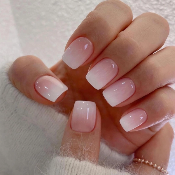 Short-Square-Summer-Nails-Ombre