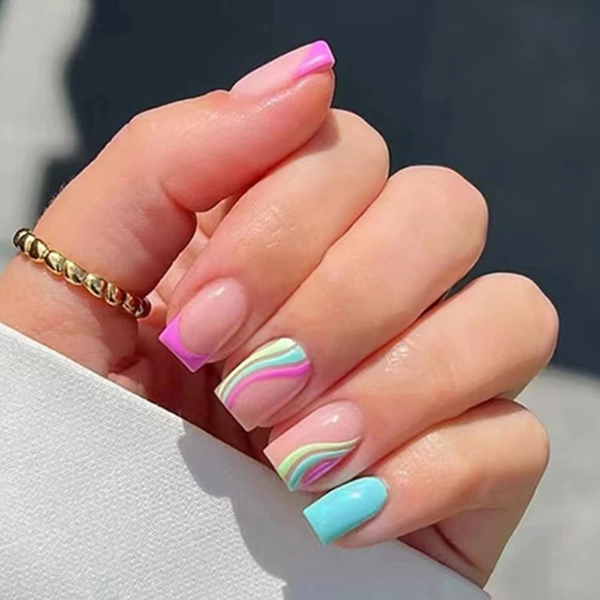 Short-Square-Summer-Nails-Rainbow