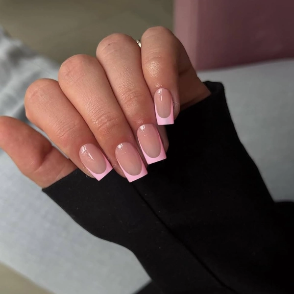 Short-pink-acrylic-nails-Classic-French-Tip-with-a-Pink-Twist