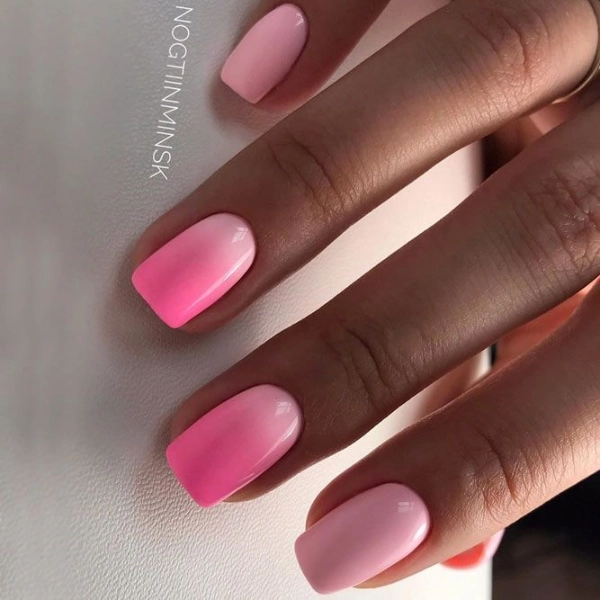 Short-pink-acrylic-nails-Pink-Ombre