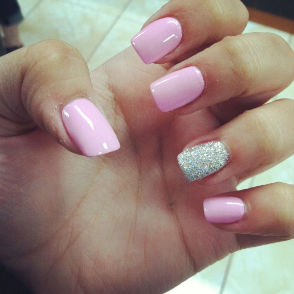 Short-pink-acrylic-nails-Silver-Glitter