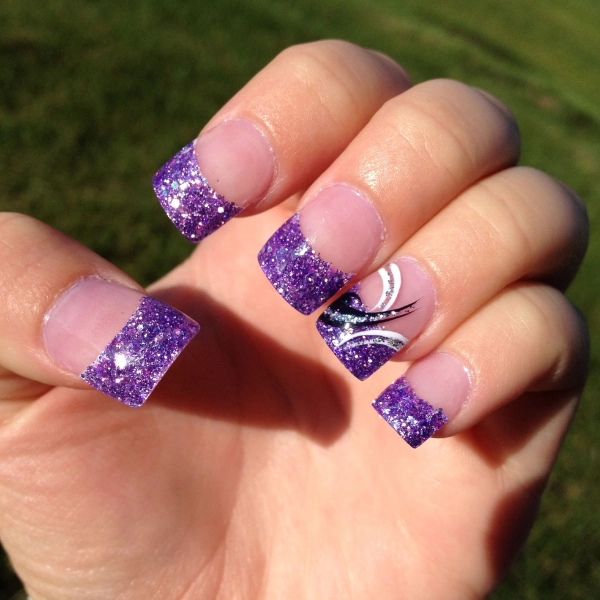 Simple-Purple-Summer-Nails-Glitter-Tips