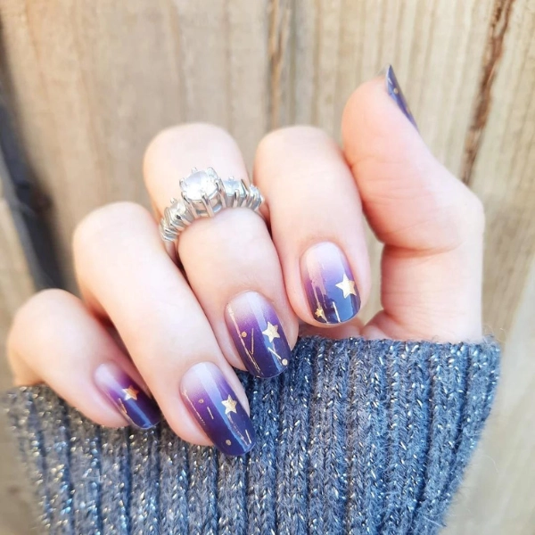 Simple-Purple-Summer-Nails-Stars