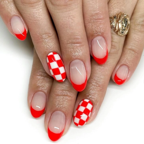 Simple-Red-Summer-Nails-Metallic-Tips