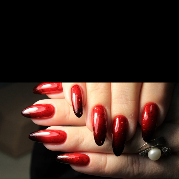 Simple-Red-Summer-Nails-Ombre