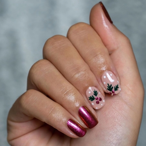 Simple-short-Christmas-nails-Holly-Accents