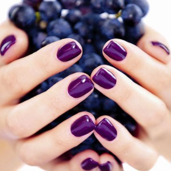 Summer-Nail-Color-Trends-Berry-Purple