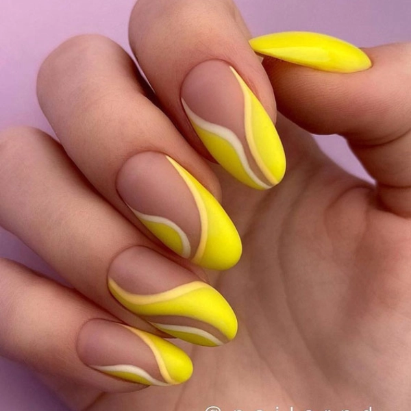 Summer-Nail-Color-Trends-Neon-Yellow