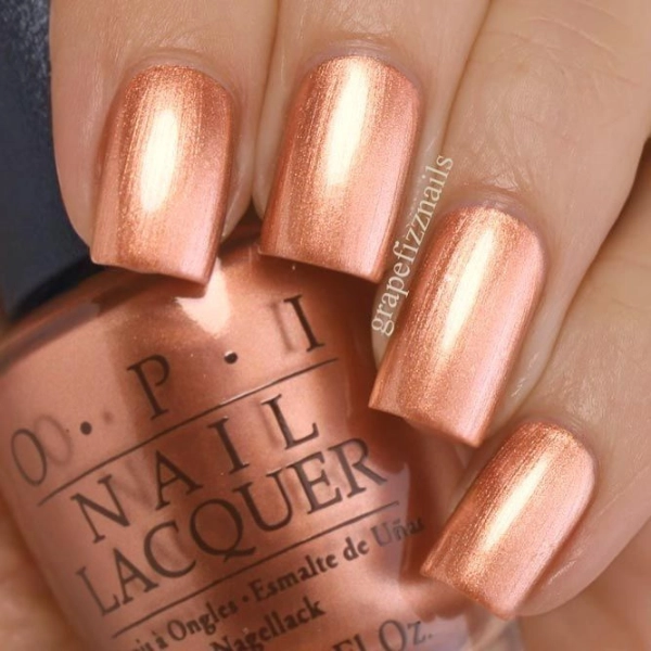 Summer-Nail-Color-Trends-Rose-Gold