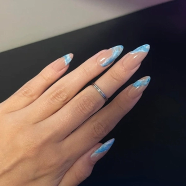 Summer-almond-nails-Ocean-Inspired