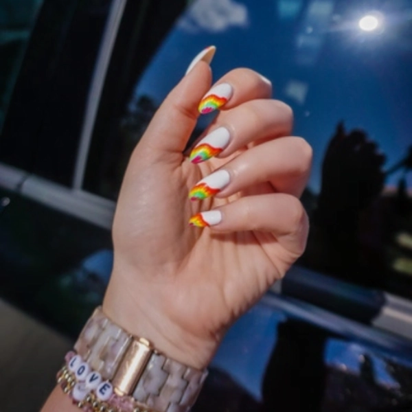 Summer-almond-nails-Tie-Dye