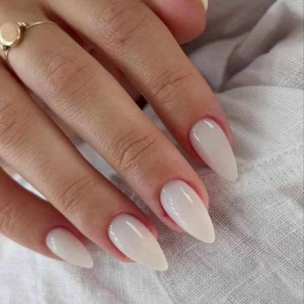 Summer-white-almond-nails