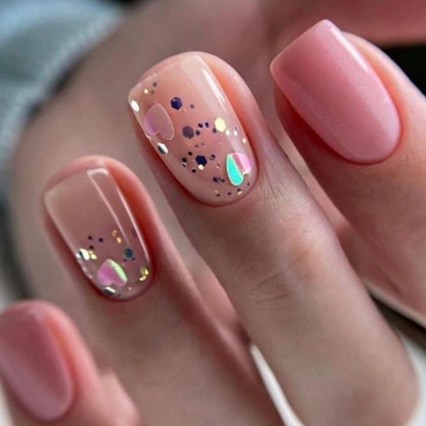 Trendy-Summer-Nail-Confetti