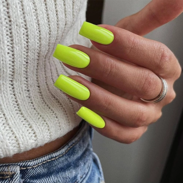 acrylic-square-nails-Neon