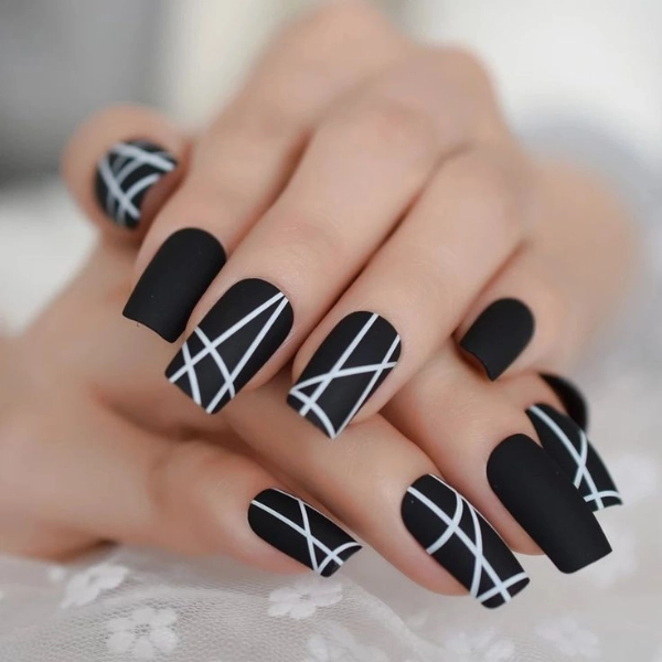 acrylic-square-nails-Stripes-and-Lines