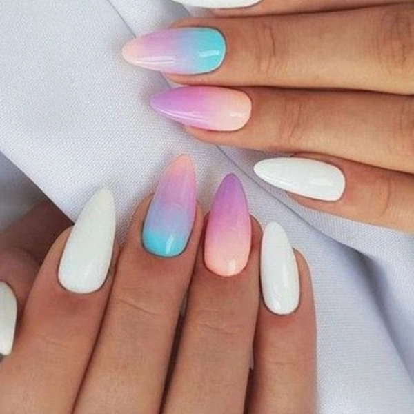 almond-short-summer-nails-Tie-Dye-Effect