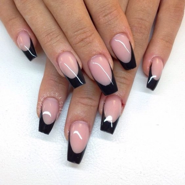 coffin-nails-french-tip-Black