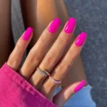 pink-simple-summer-nails-2024