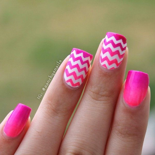 pink-simple-summer-nails-Chevron