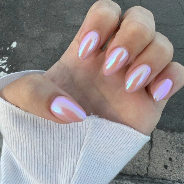 pink-simple-summer-nails-Chrome