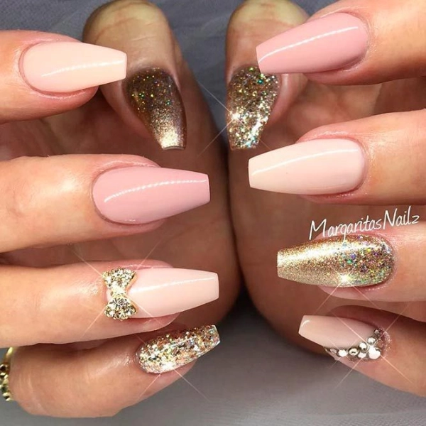 pink-simple-summer-nails-Gold