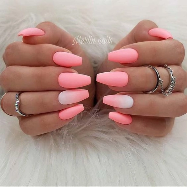 pink-simple-summer-nails-Matte