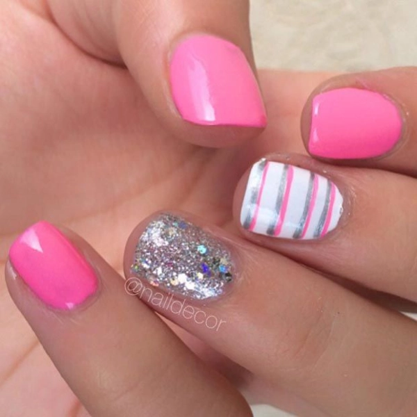 pink-simple-summer-nails-Stripes