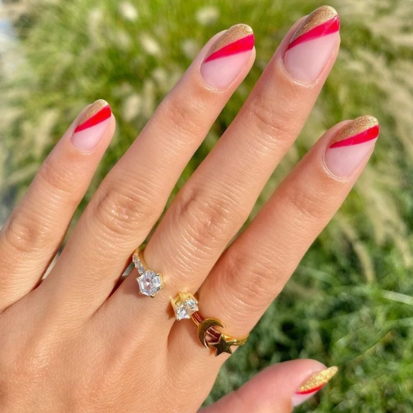 red-christmas-nails-Gold-French-Tips